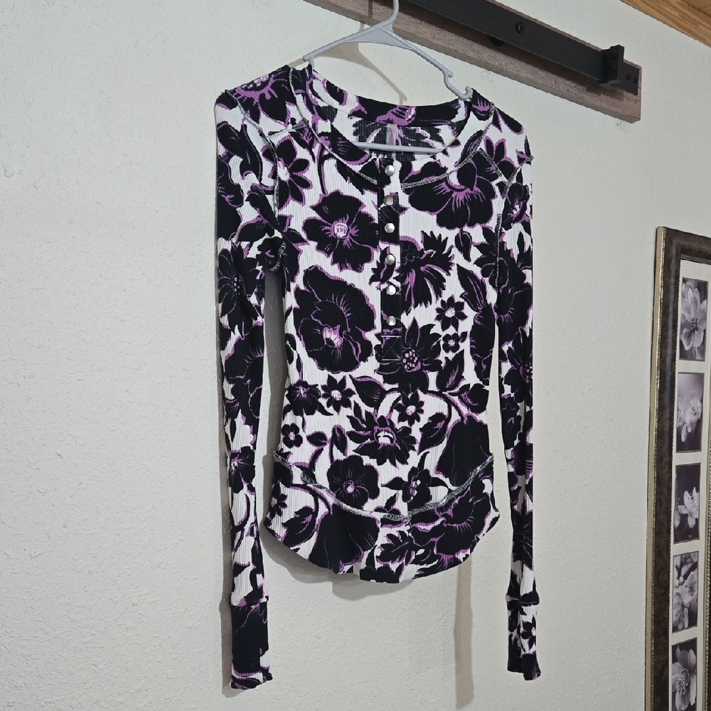 Free People Movement Floral Long Sleeve Tgermal Top - Black and Purple Size Smal
